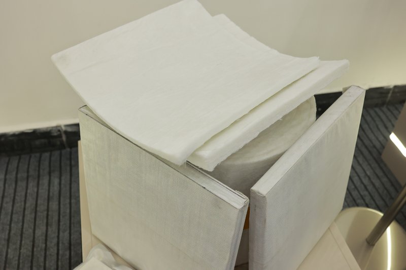 Aerogel blanket